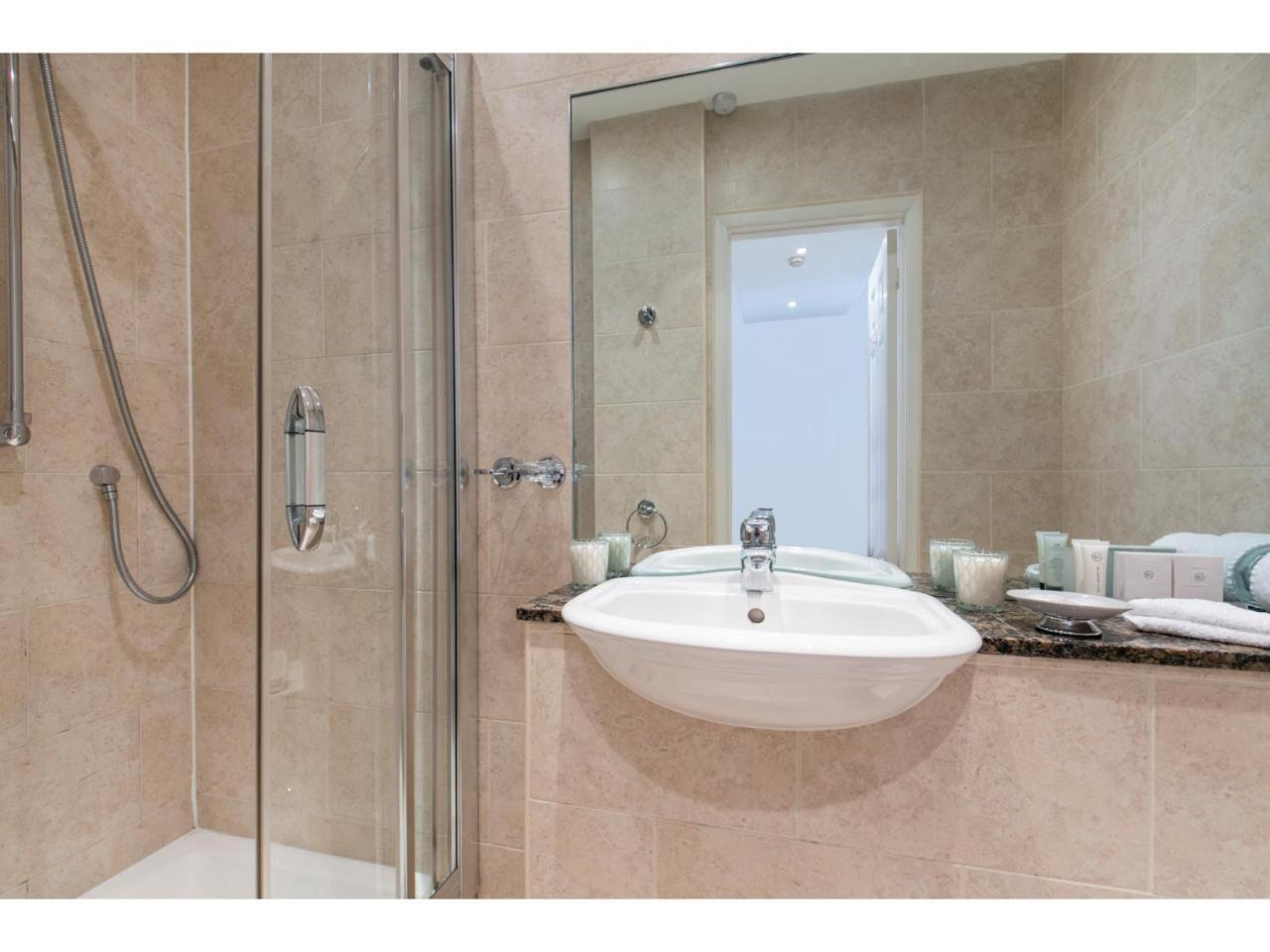 לונדון Fitzrovia Serviced Apartments מראה חיצוני תמונה